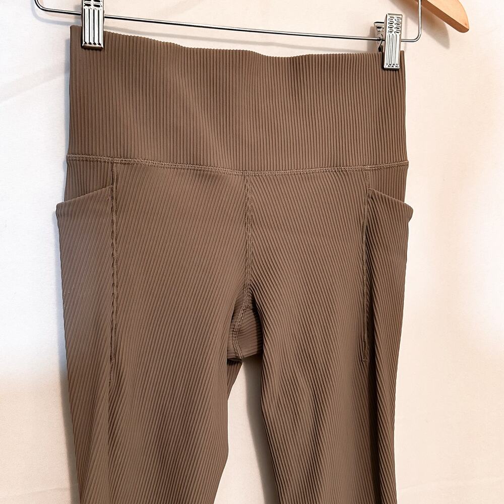 3 FOR $50! 🎁 ATHLETA Bluff Grey Salutation Stash Pocket Rib 7/8 Tight Sz… - Picture 3 of 8